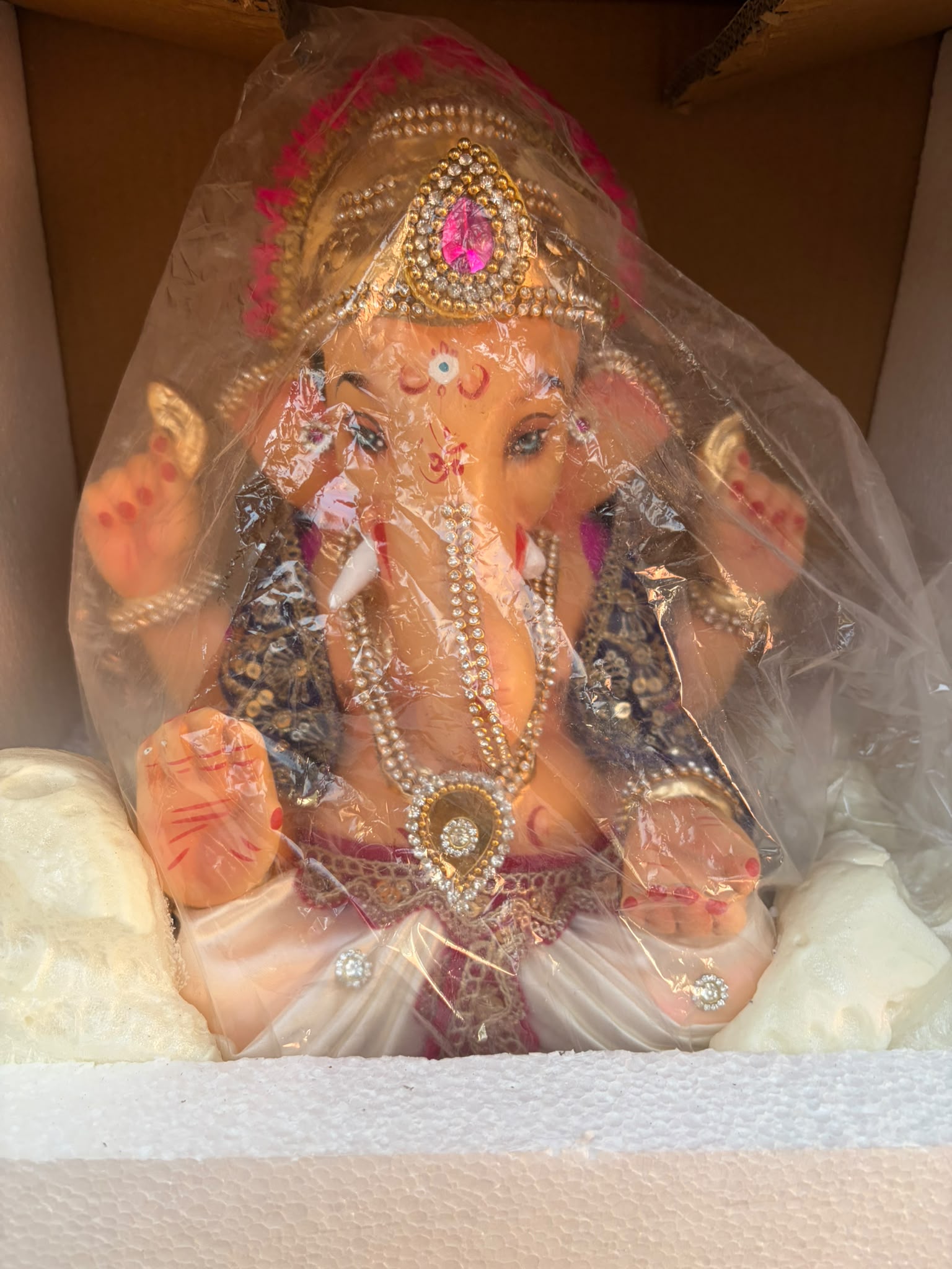 Model 1206 - White Pitambar With Red Lace - Sukhasana