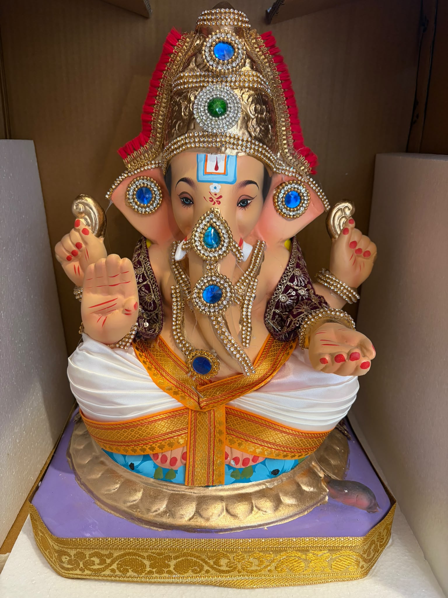 Model 1516 - White Tirupati